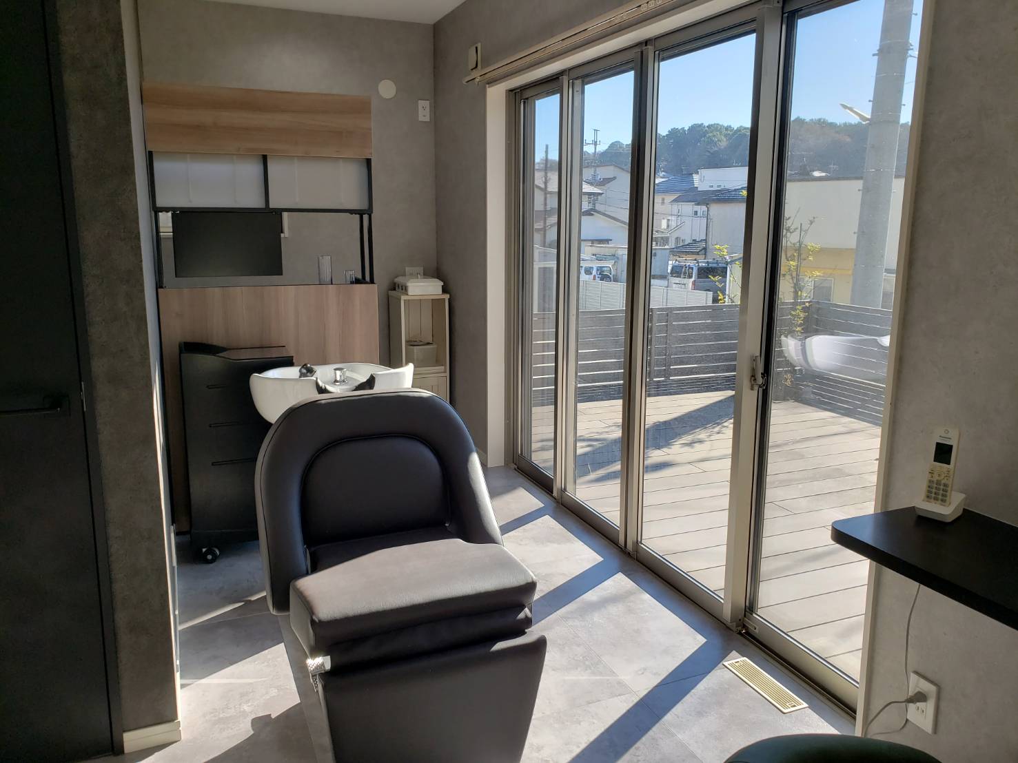 美容室のシャンプーベッド