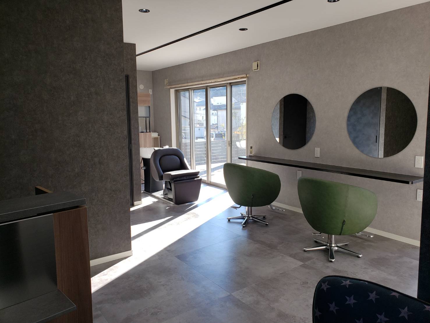 美容室 Lea HAIR CLINIC プライベートサロン風の内装